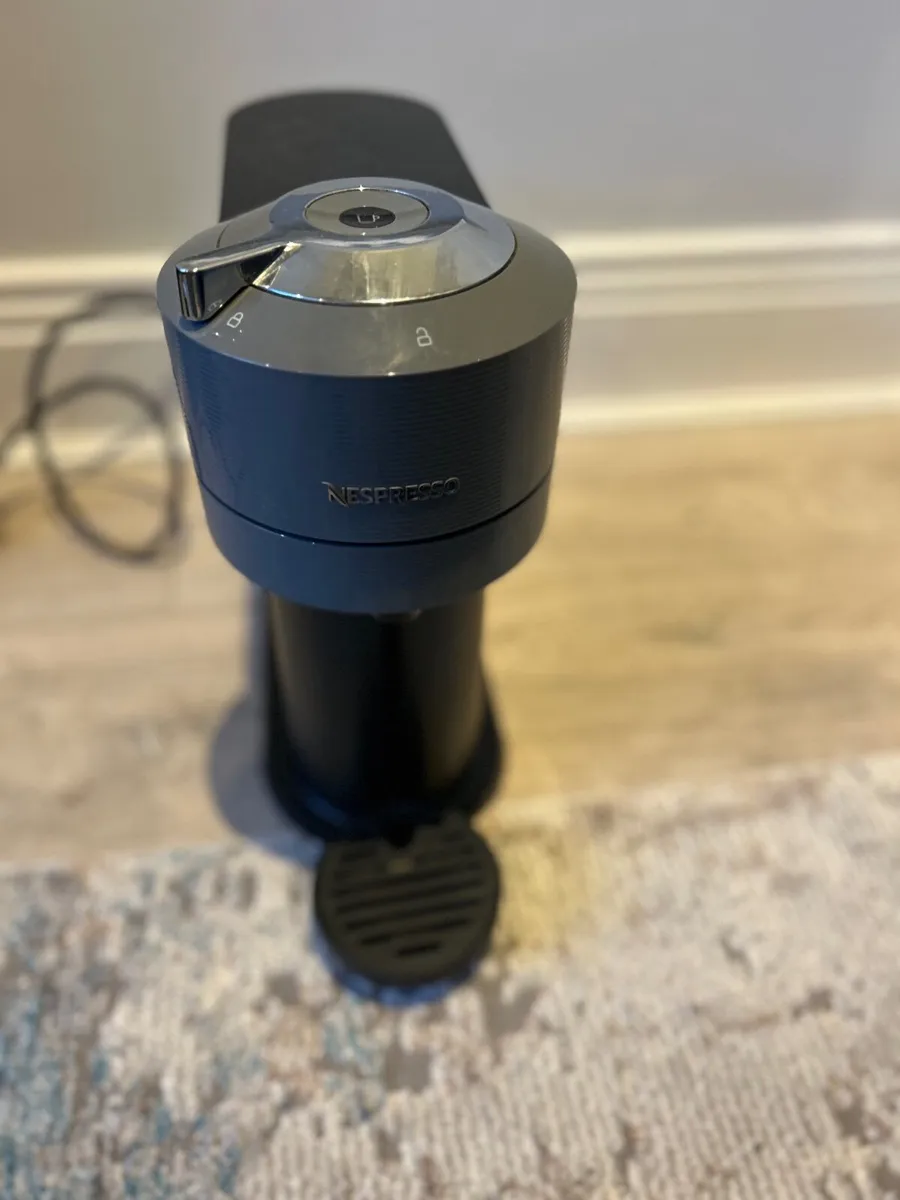 Nespresso Vertuo Next coffee machine - Image 1