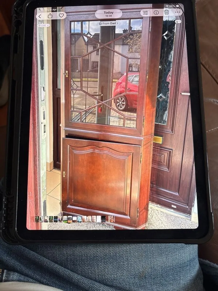 Display cabinet - Image 1