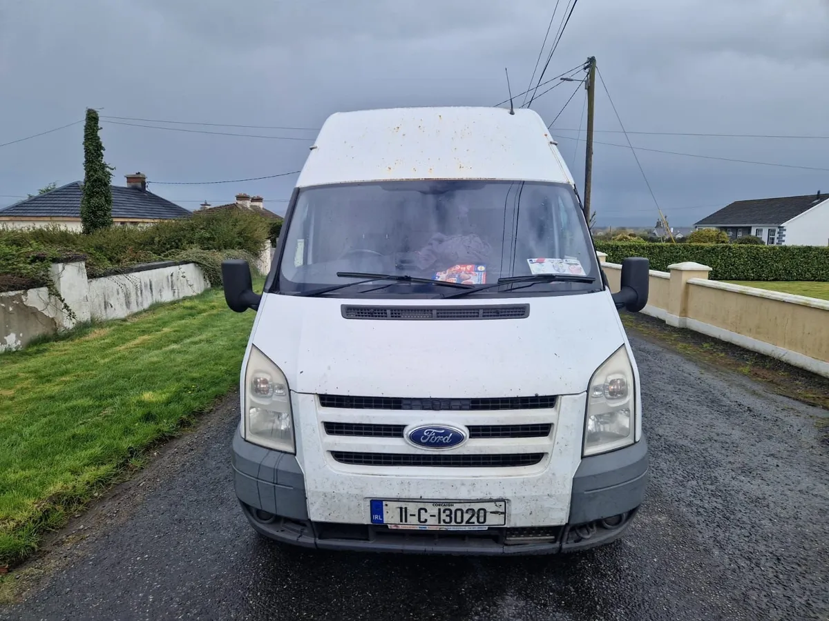 2011 ford transit - Image 2