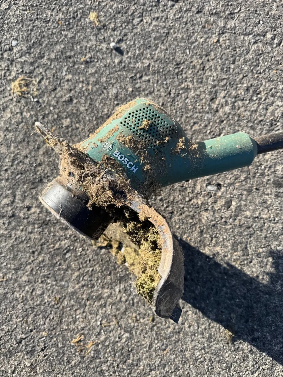 Bosch electric trimmer - Image 2