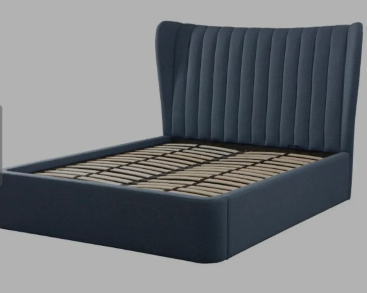 Bedframe and matress - Image 2