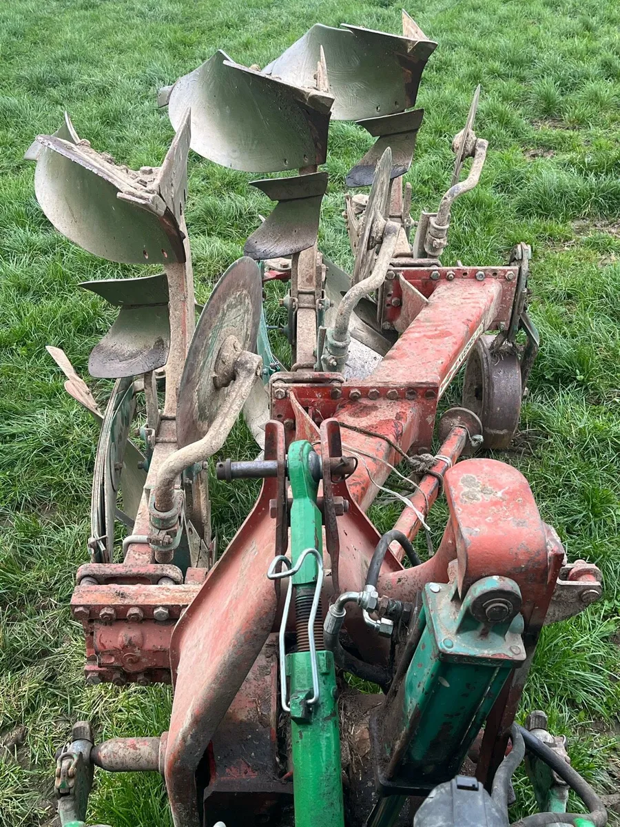 Kverneland Plough - Image 2