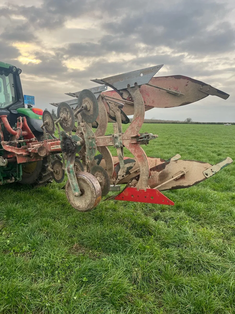 Kverneland Plough - Image 3