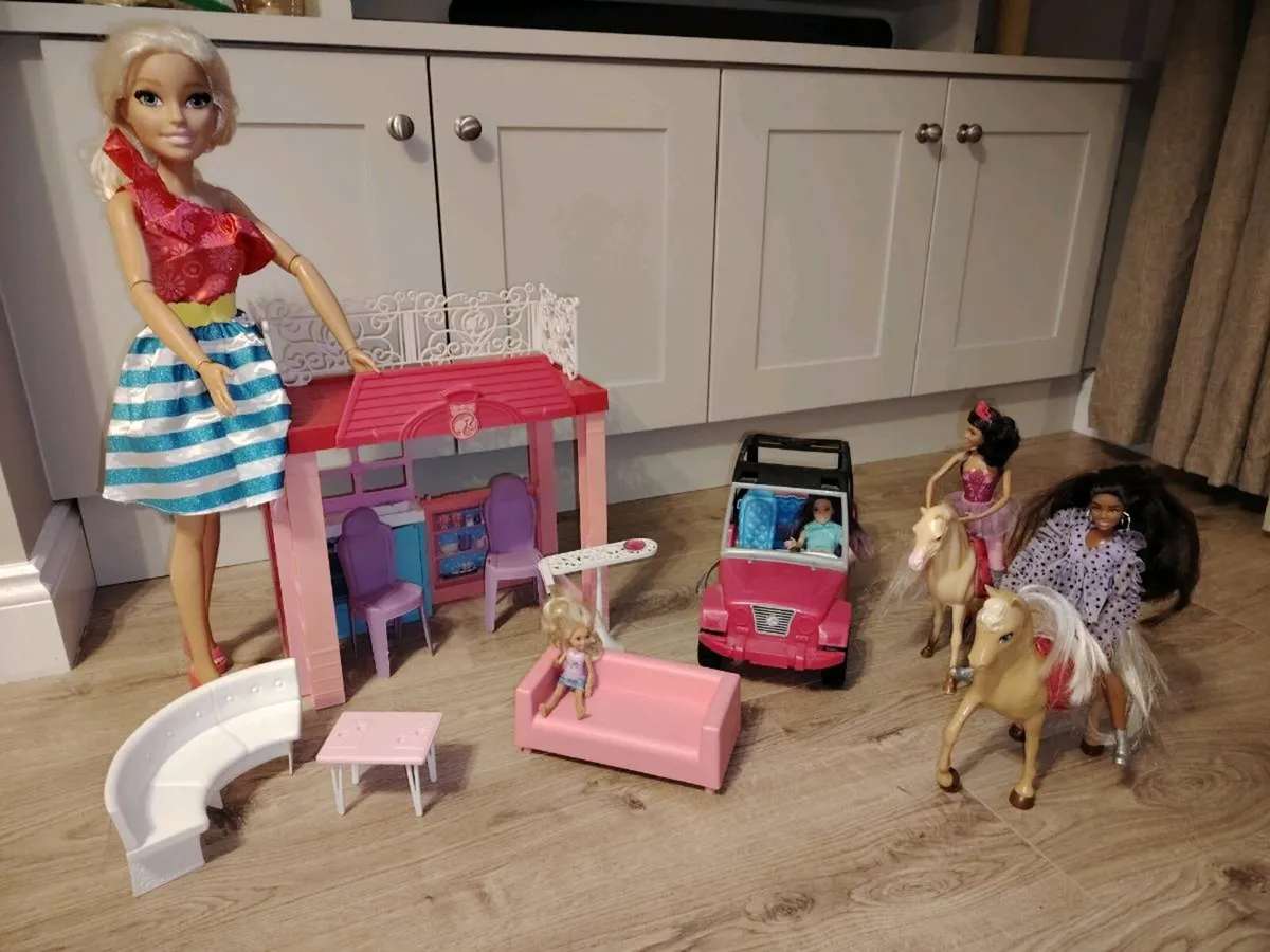 Barbie toys - Image 4