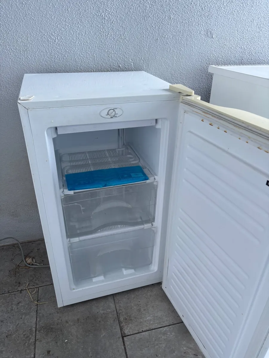 Freezer under counter - Image 2