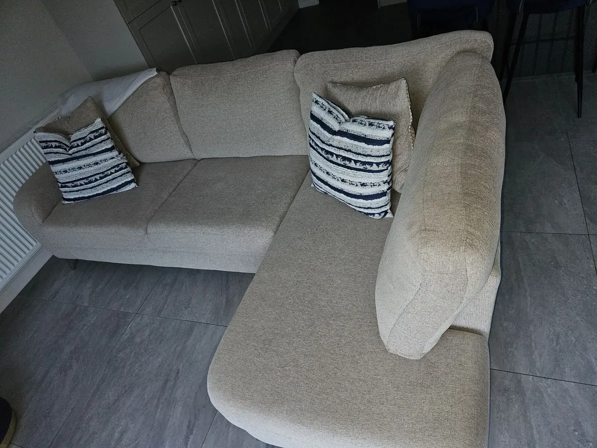 3- Seater L Shaped Couch - Image 2
