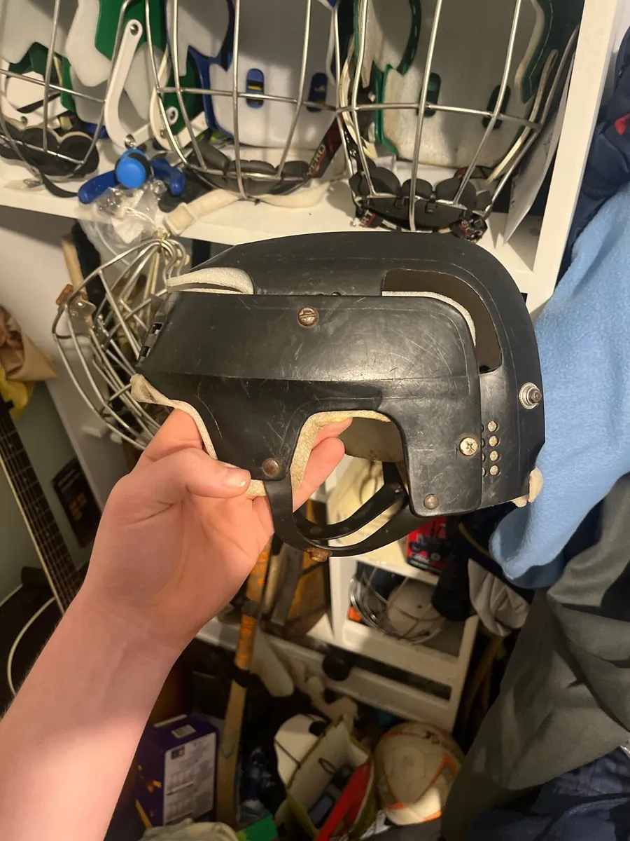 Oldstyle cooper hurling helmet - Image 3