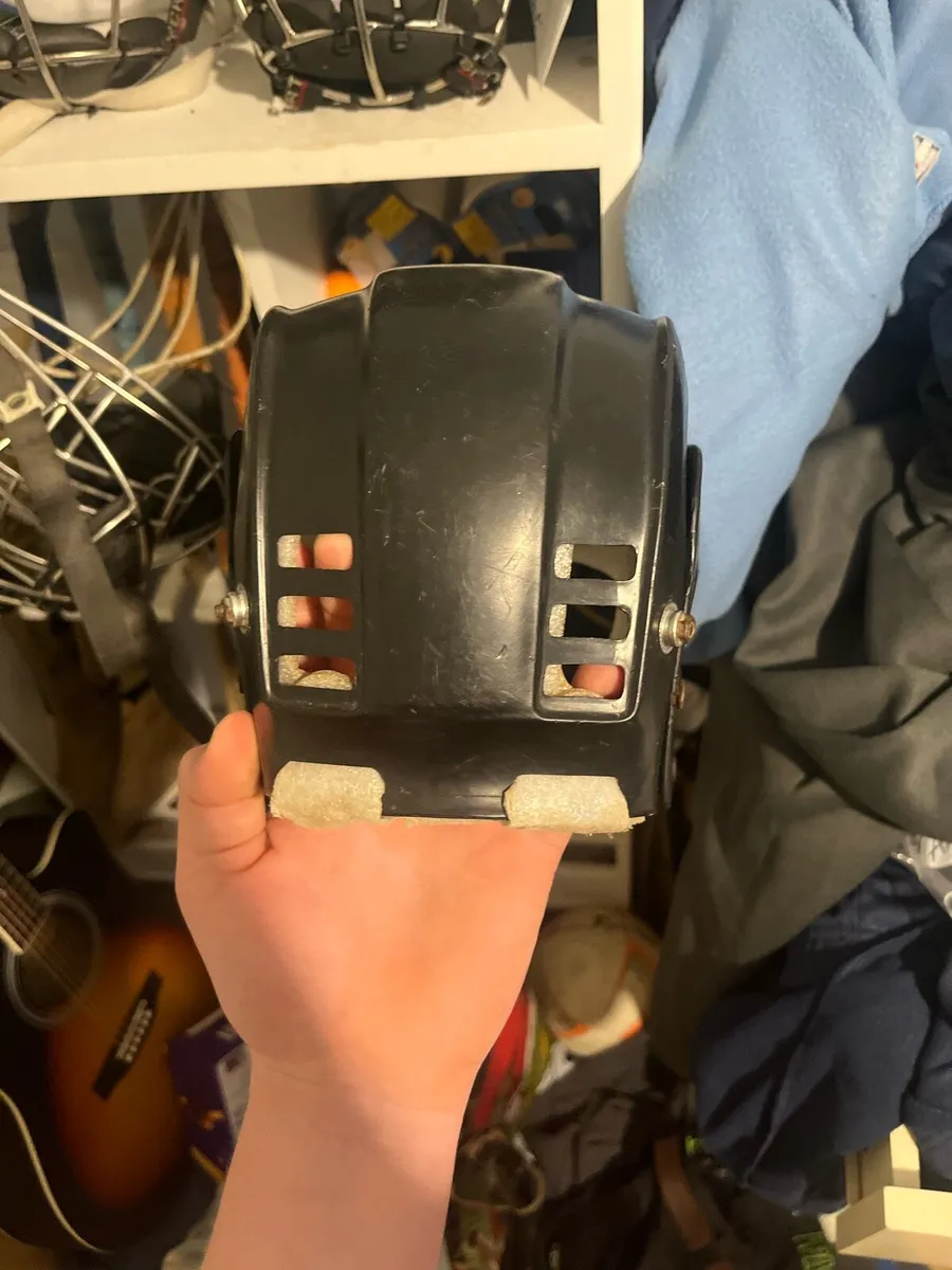 Oldstyle cooper hurling helmet - Image 4