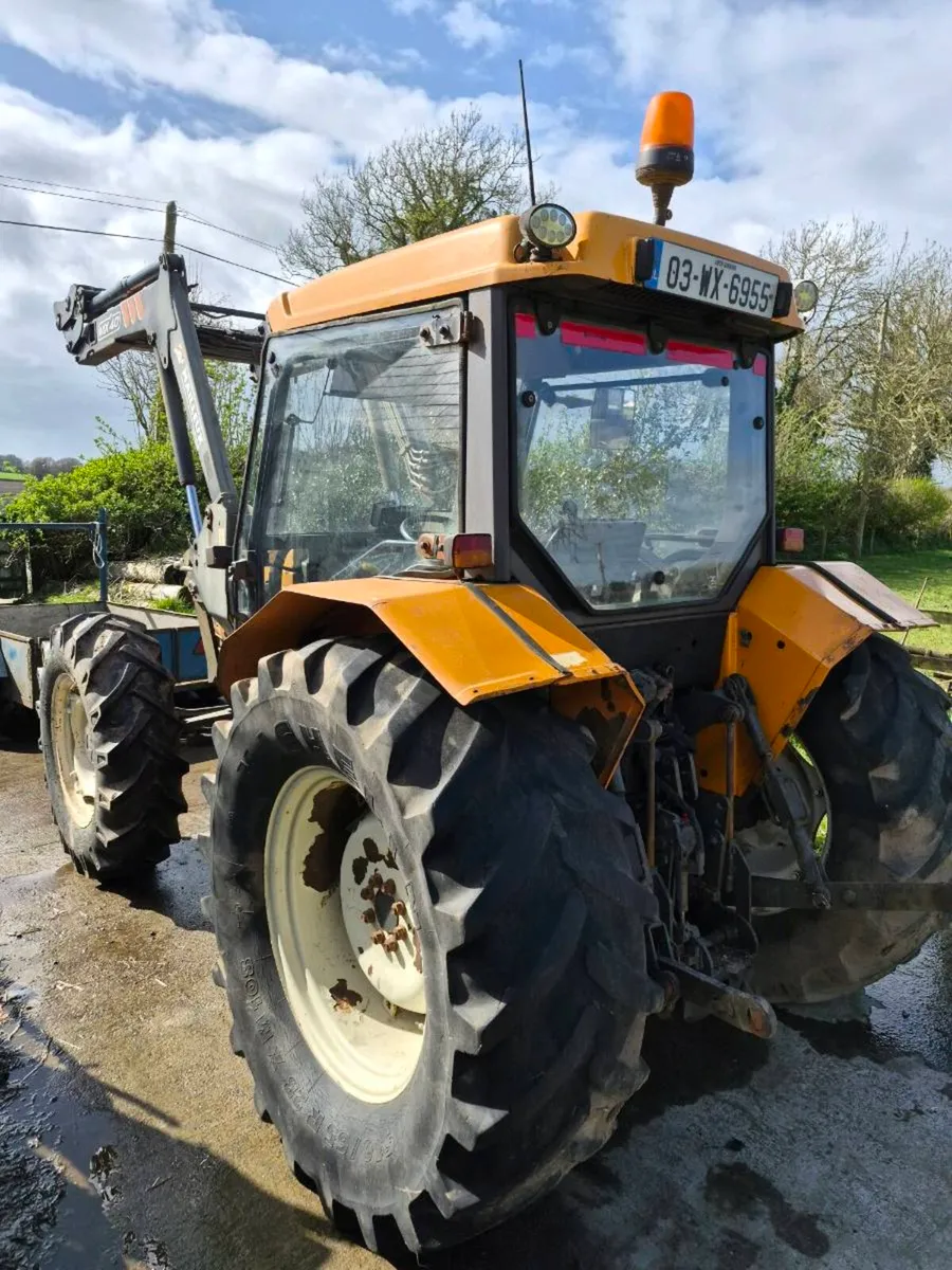 Renault Pales 240 - Image 4