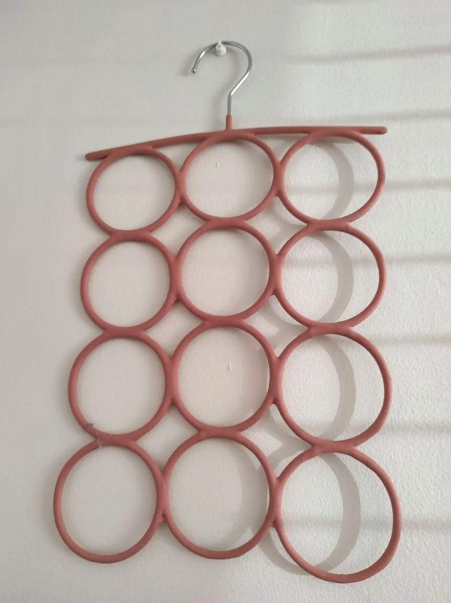 Scarf hanger - Image 2