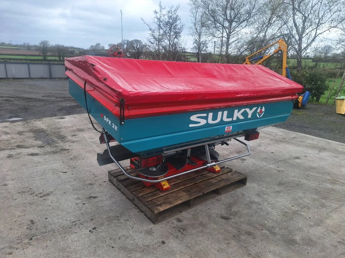 Sulky Fertilizer Spreader - Image 2