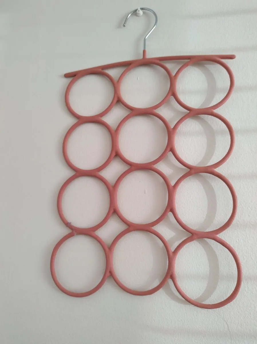 Scarf hanger - Image 1