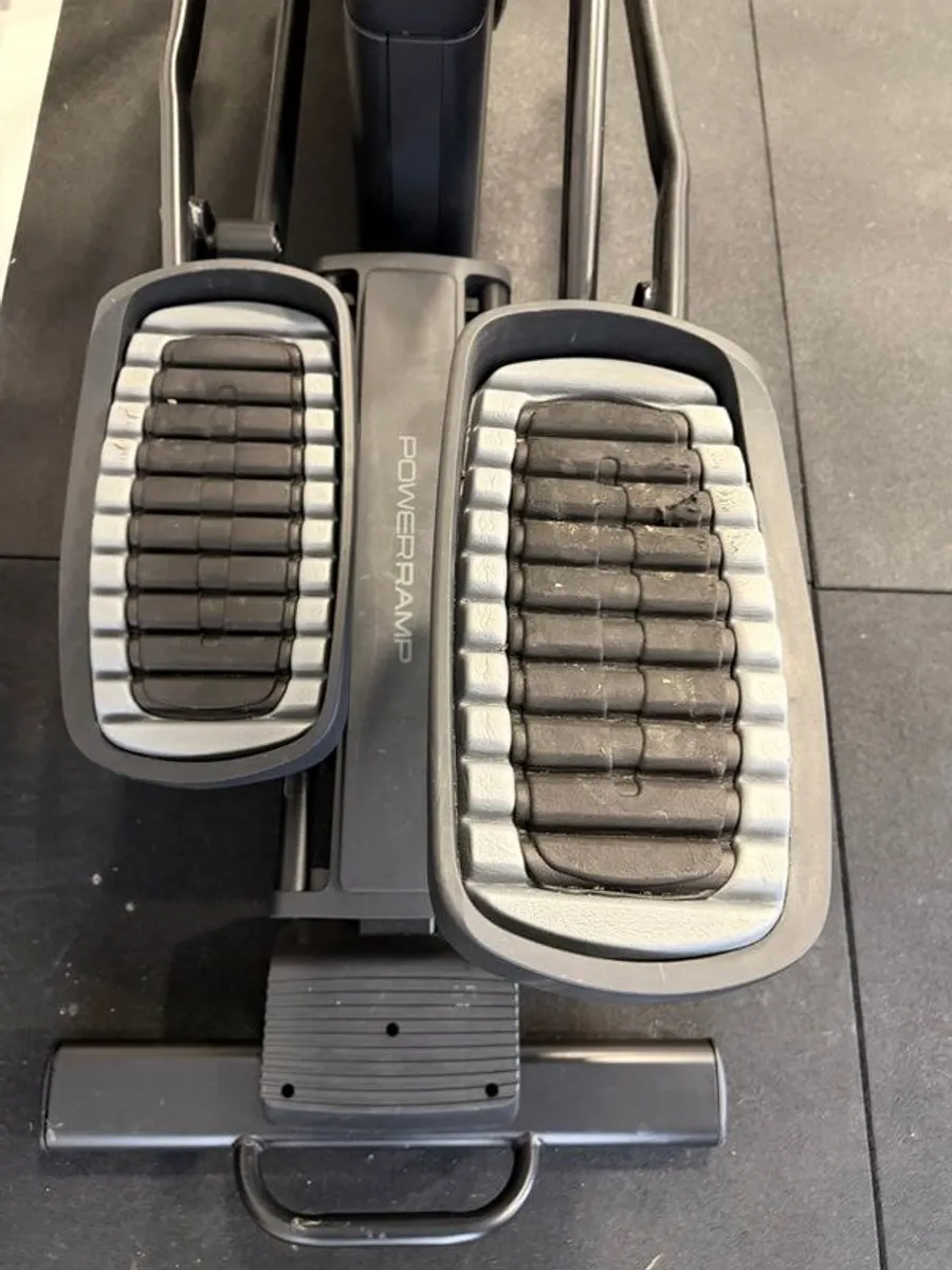 NordicTrack Airglide LE Elliptical - Image 2