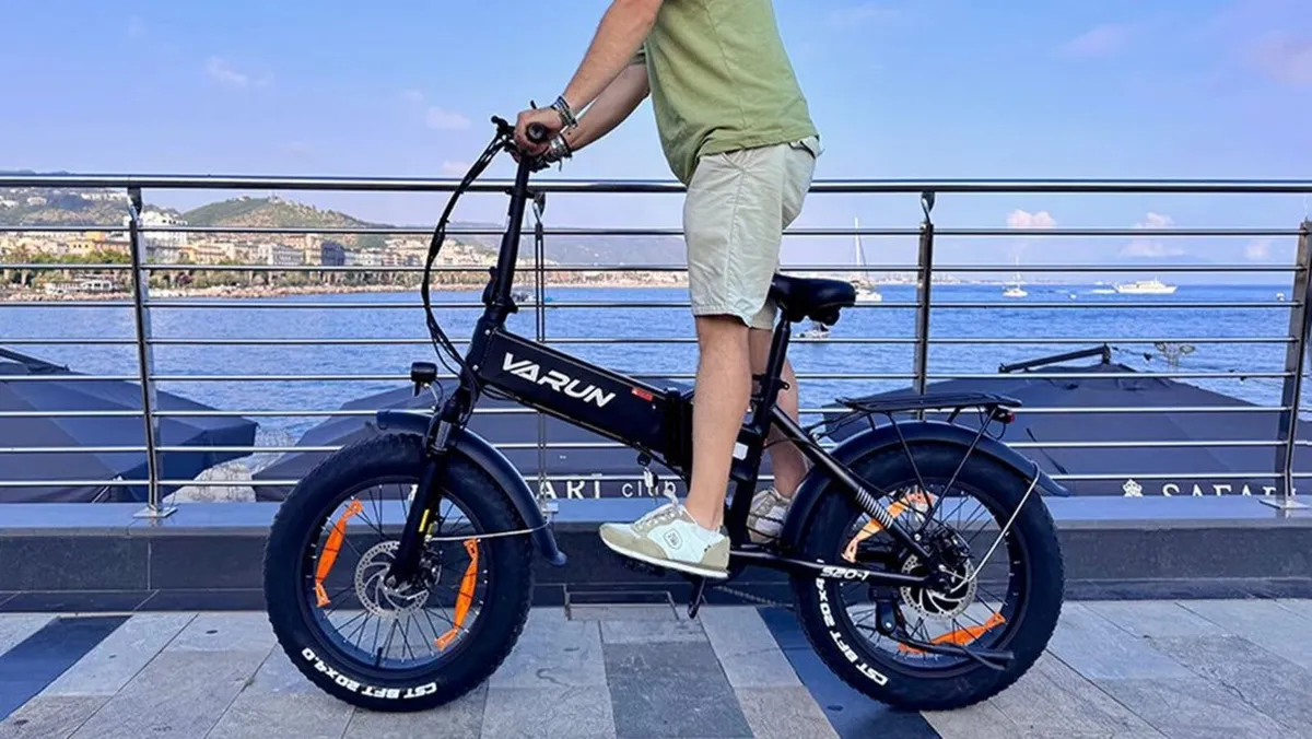 VARUN S20-1 Folding Electric Bike - Image 3