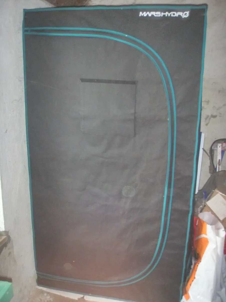 Grow Tent - Image 1