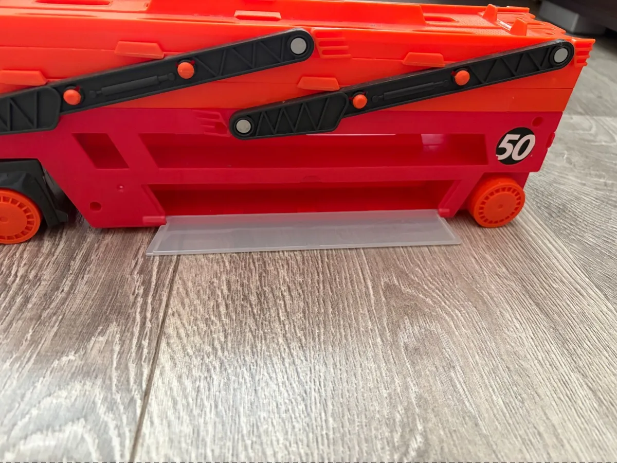 Hot wheels mega hauler - Image 3