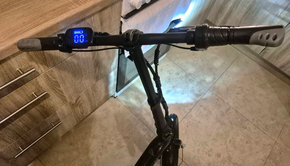 FIIDO D3 PRO MINI ELECTRIC BIKE.
MAXIMUM SPEED  25 - Image 2