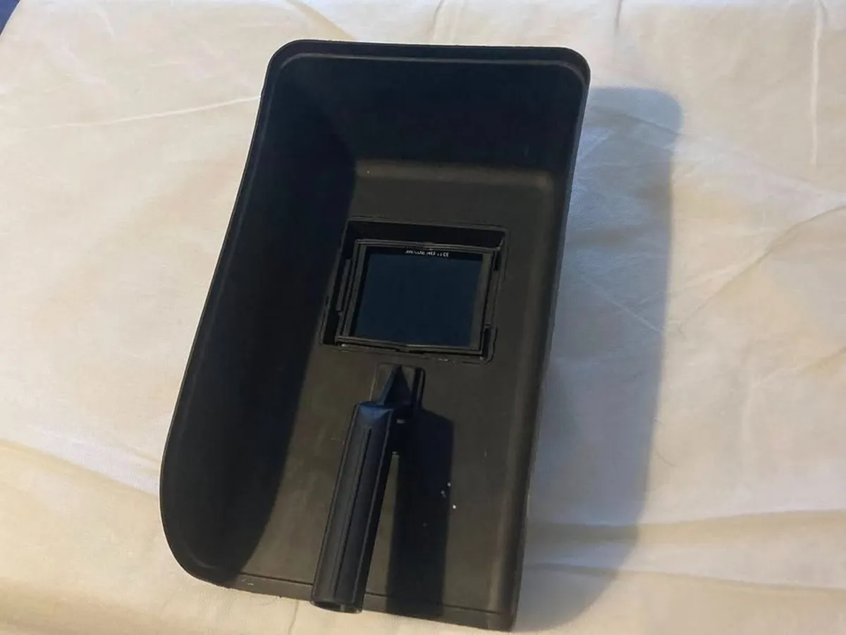 Draper Handheld Welding Mask – Clean, Fully Functi - Image 4