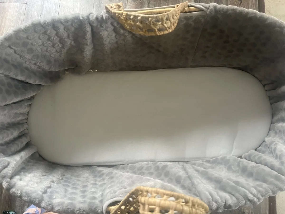 Moses basket - Image 2