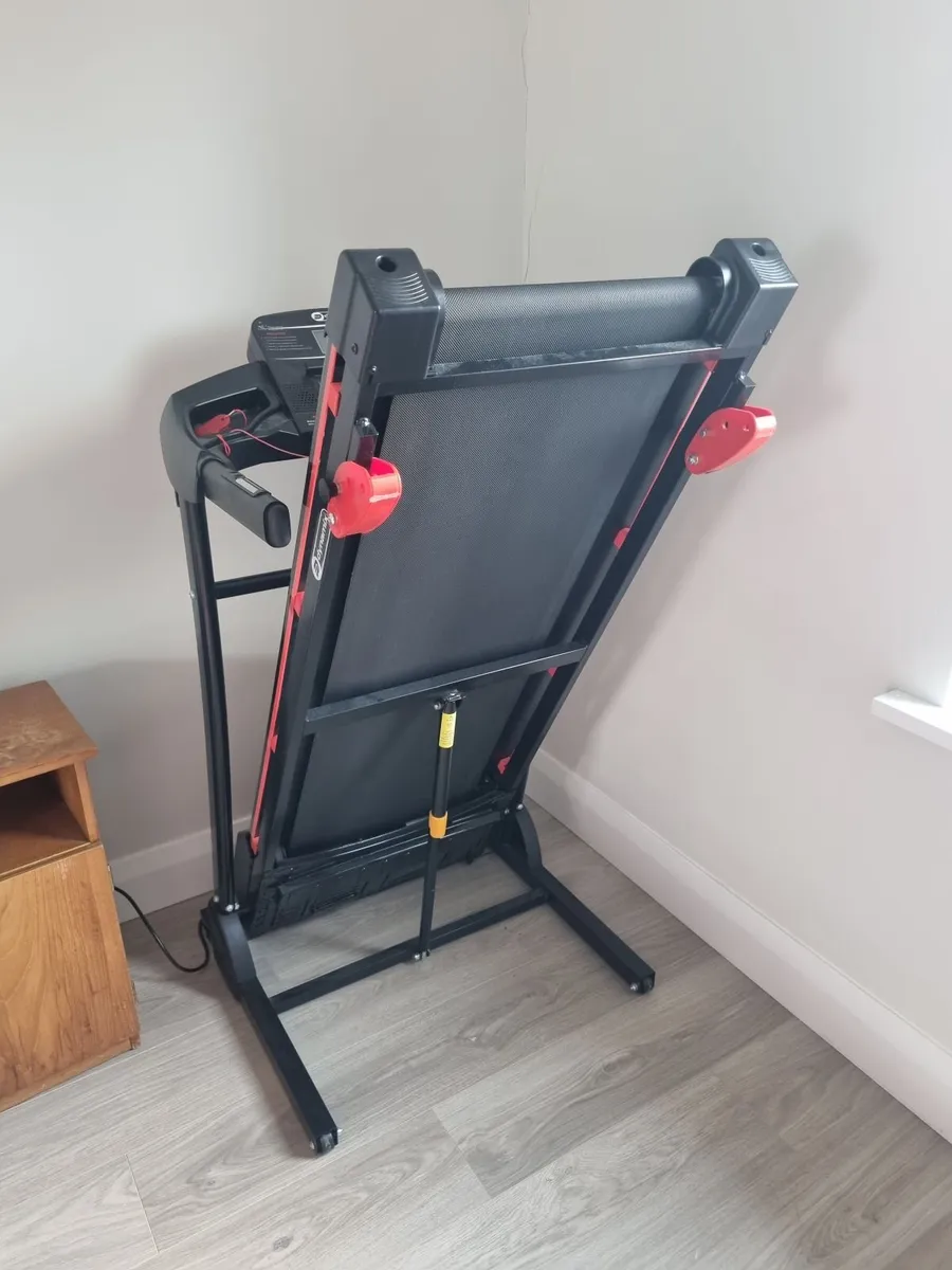 Dynamix Treadmill in perfect condition - Image 1