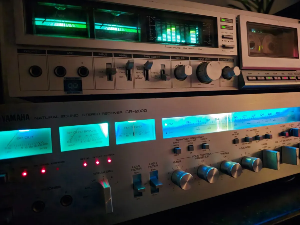 Hi-End TOP CLASS VINTAGE YAMAHA CR-2020 RECIVIER - Image 1
