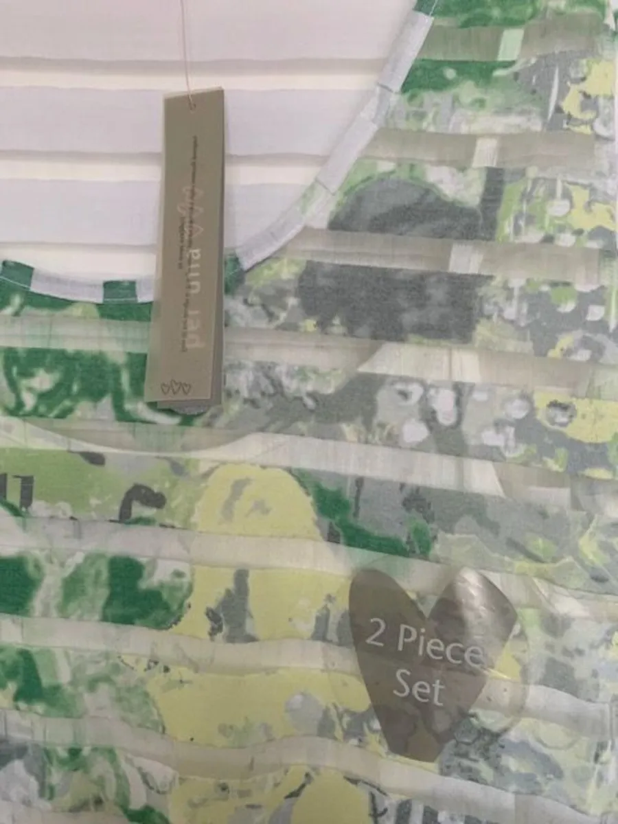 Ladies Top - Image 1