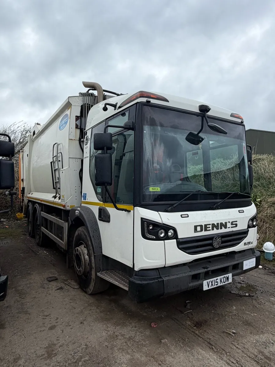 Dennis 70/30 Bin lorry - Refuse Truck - Image 1