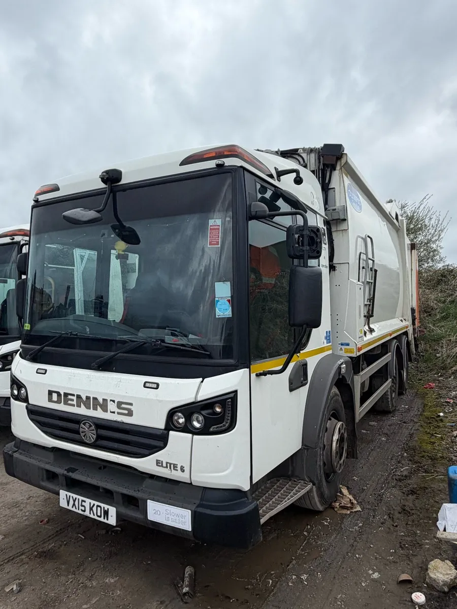 Dennis 70/30 Bin lorry - Refuse Truck - Image 2