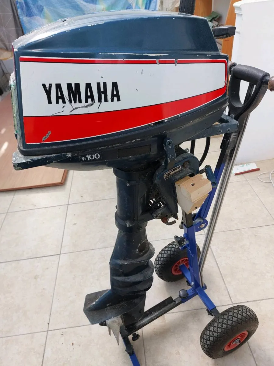 Outboard motor 6hp 2 stroke - Image 1