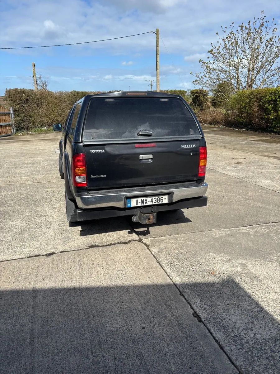 Toyota Hilux 2011 - Image 4