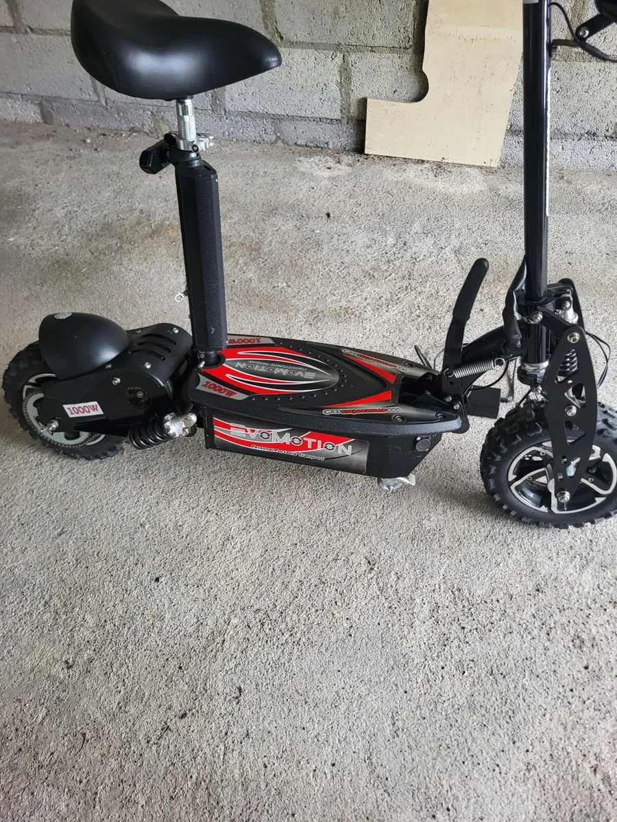 Electric scooter - Image 2