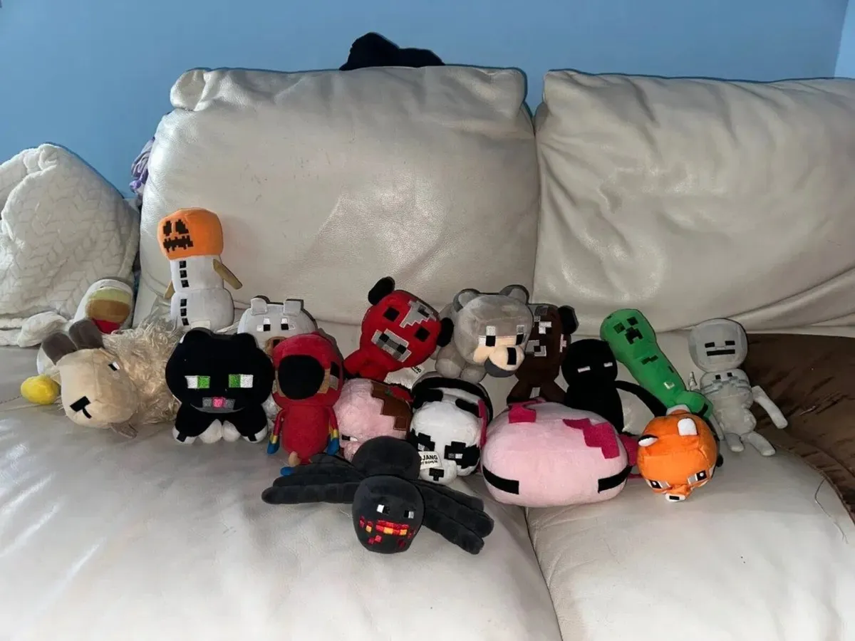 Minecraft plush toys - Image 1