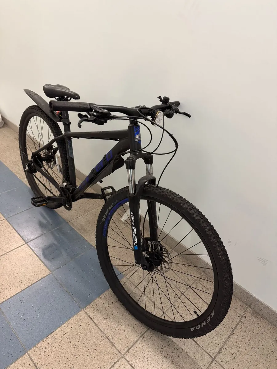 Carrera Hellcat Mountain Bike 29” – Medium - Image 1