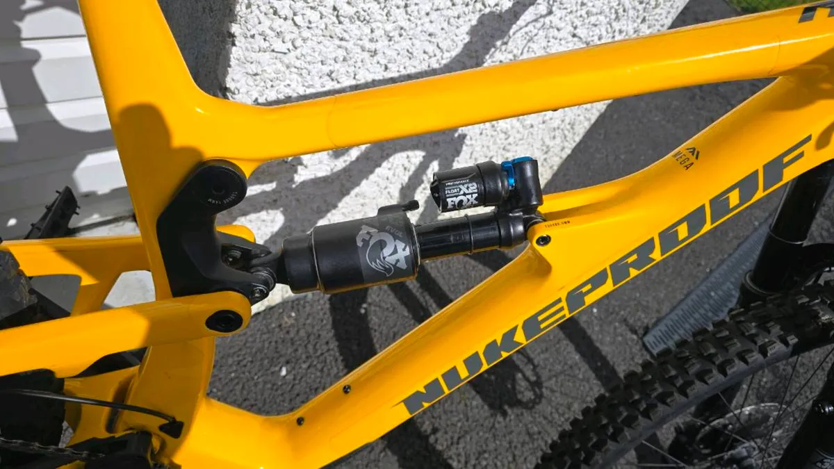 2022 MTB Nukeproof Mega 290 Carbon Elite. Size X2L - Image 4