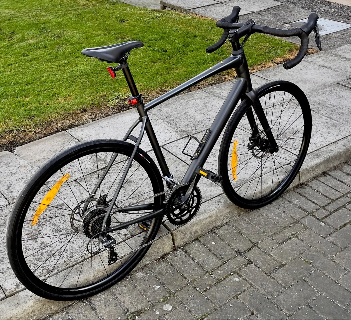 Trek Domane AL 2 gen 4 - Size 58 (XL) - Like New! - Image 3