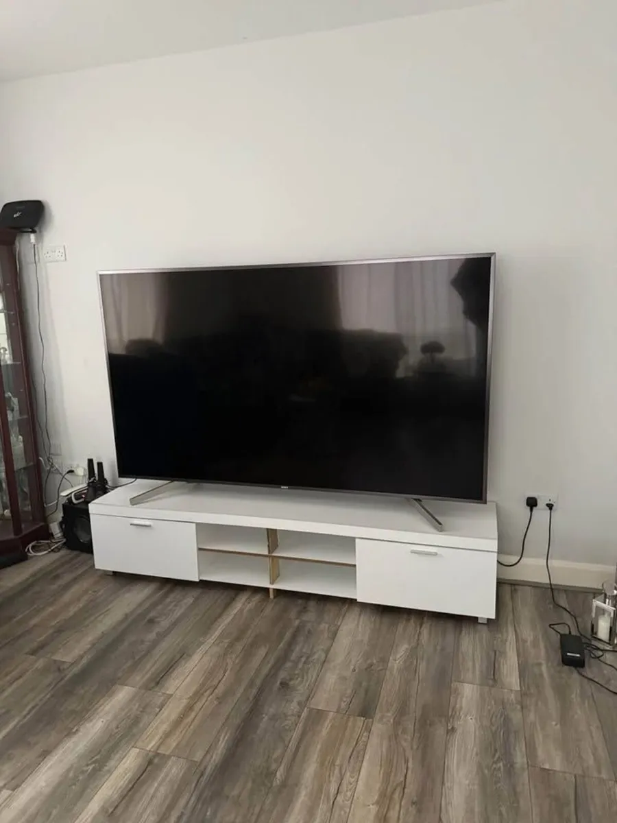 Sony Smart Tvs 85" With Box - Image 1