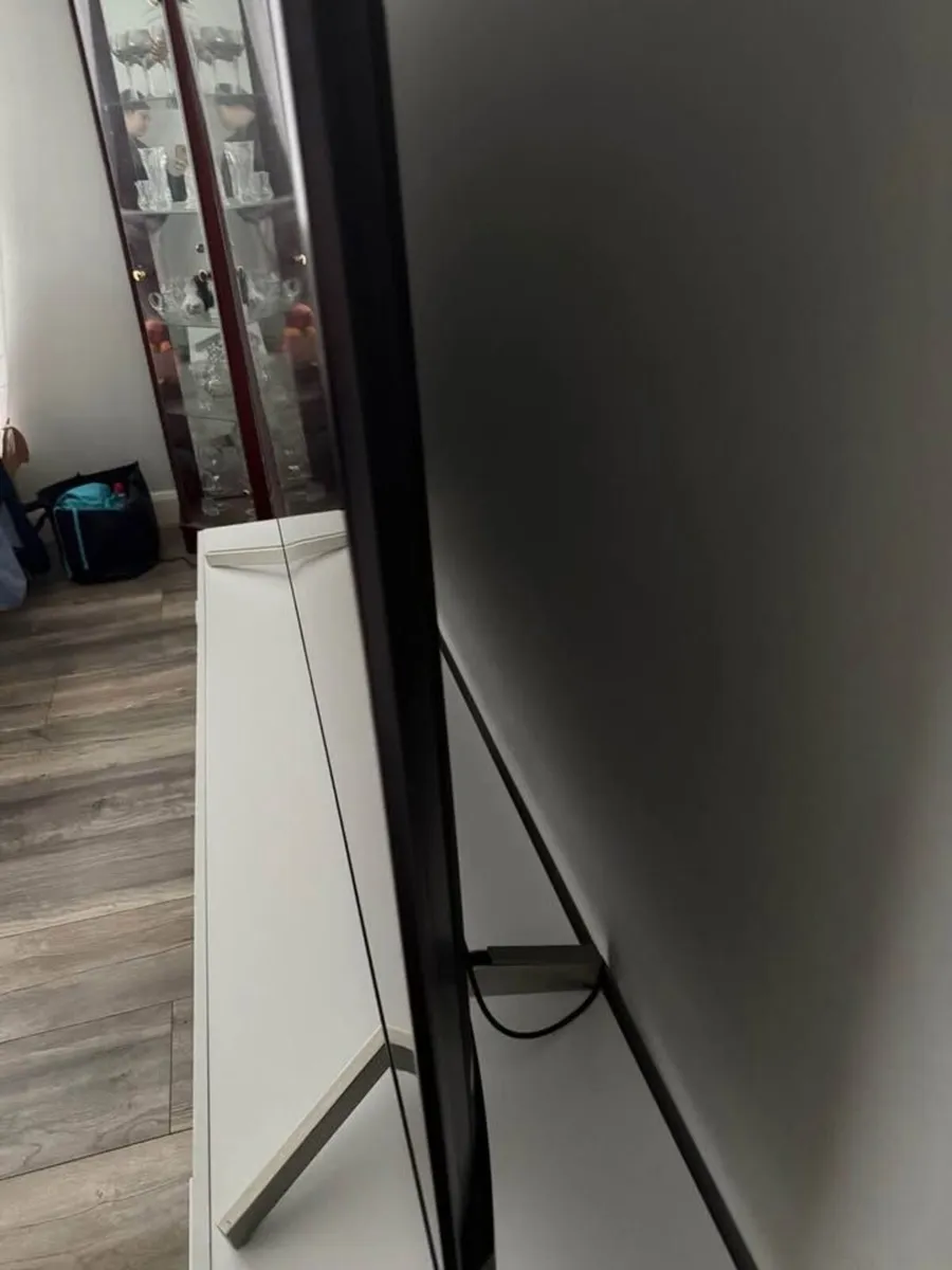 Sony Smart Tvs 85" With Box - Image 2