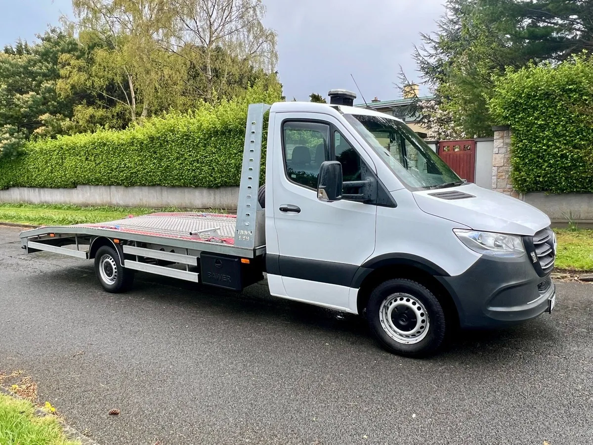 2018 Mercedes Sprinter Recovery Spotless - Image 1