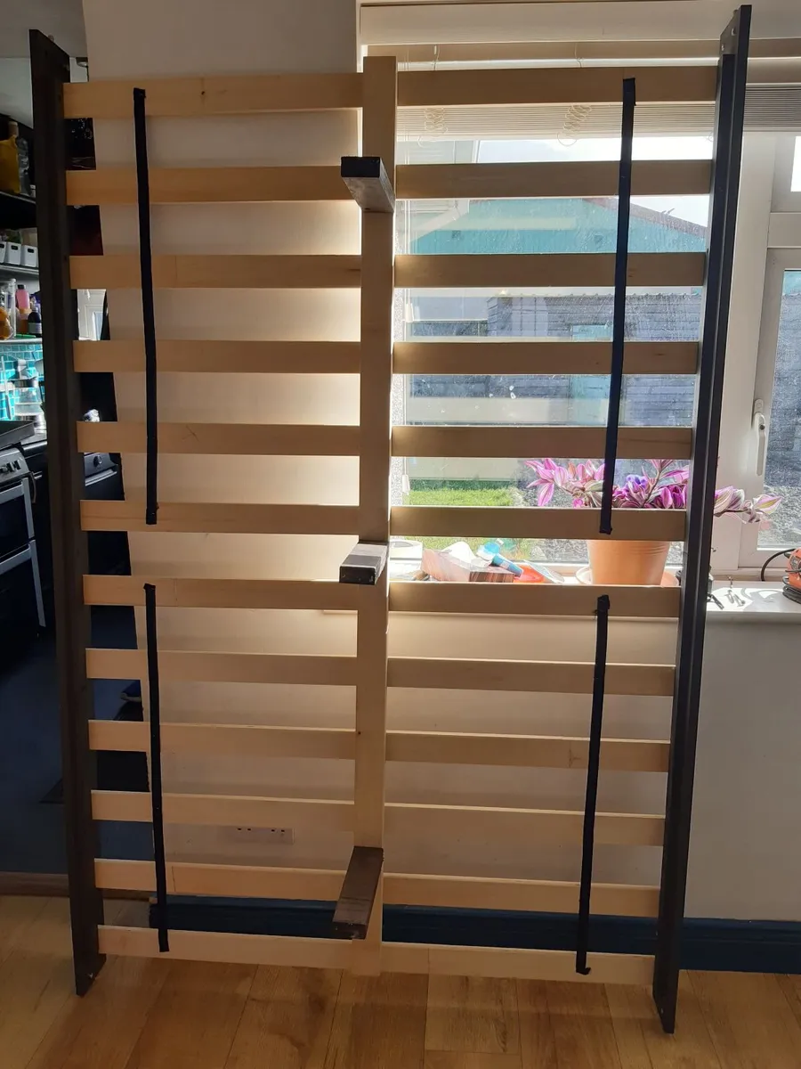 Small double bed - Image 2