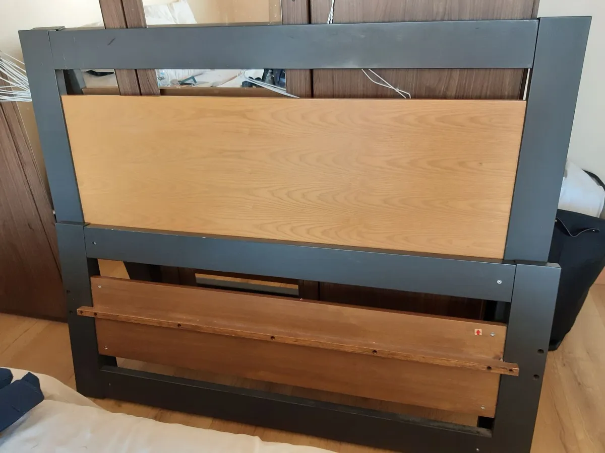 Small double bed - Image 4