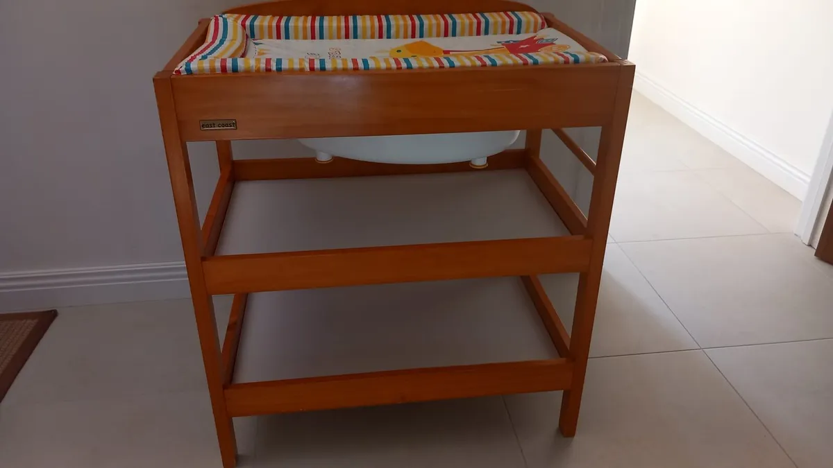 Baby changing unit - Image 2