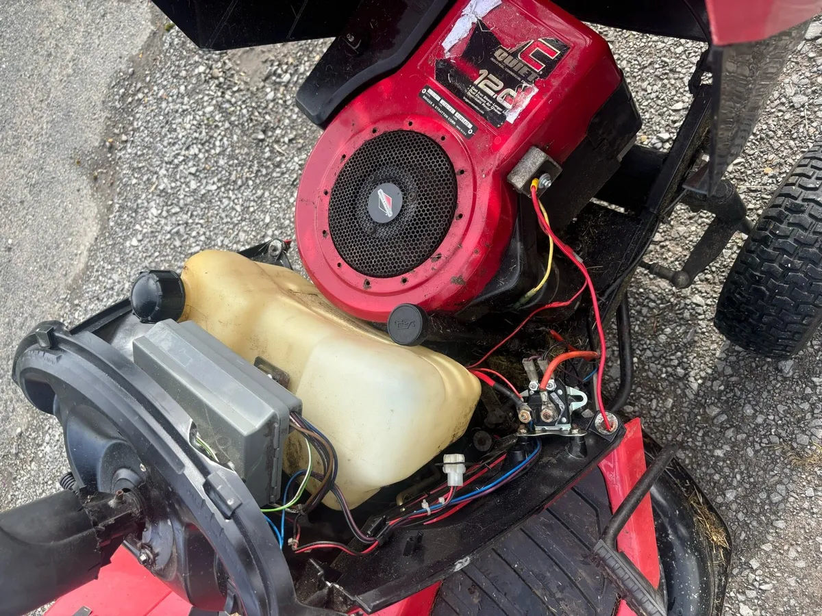 Castle garden lawnmower - Image 4