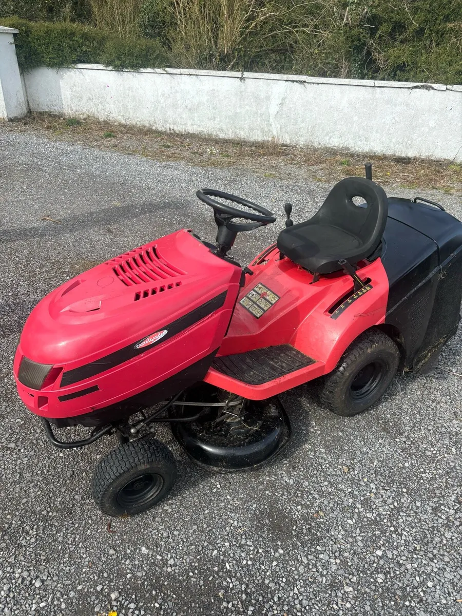 Castle garden lawnmower - Image 1