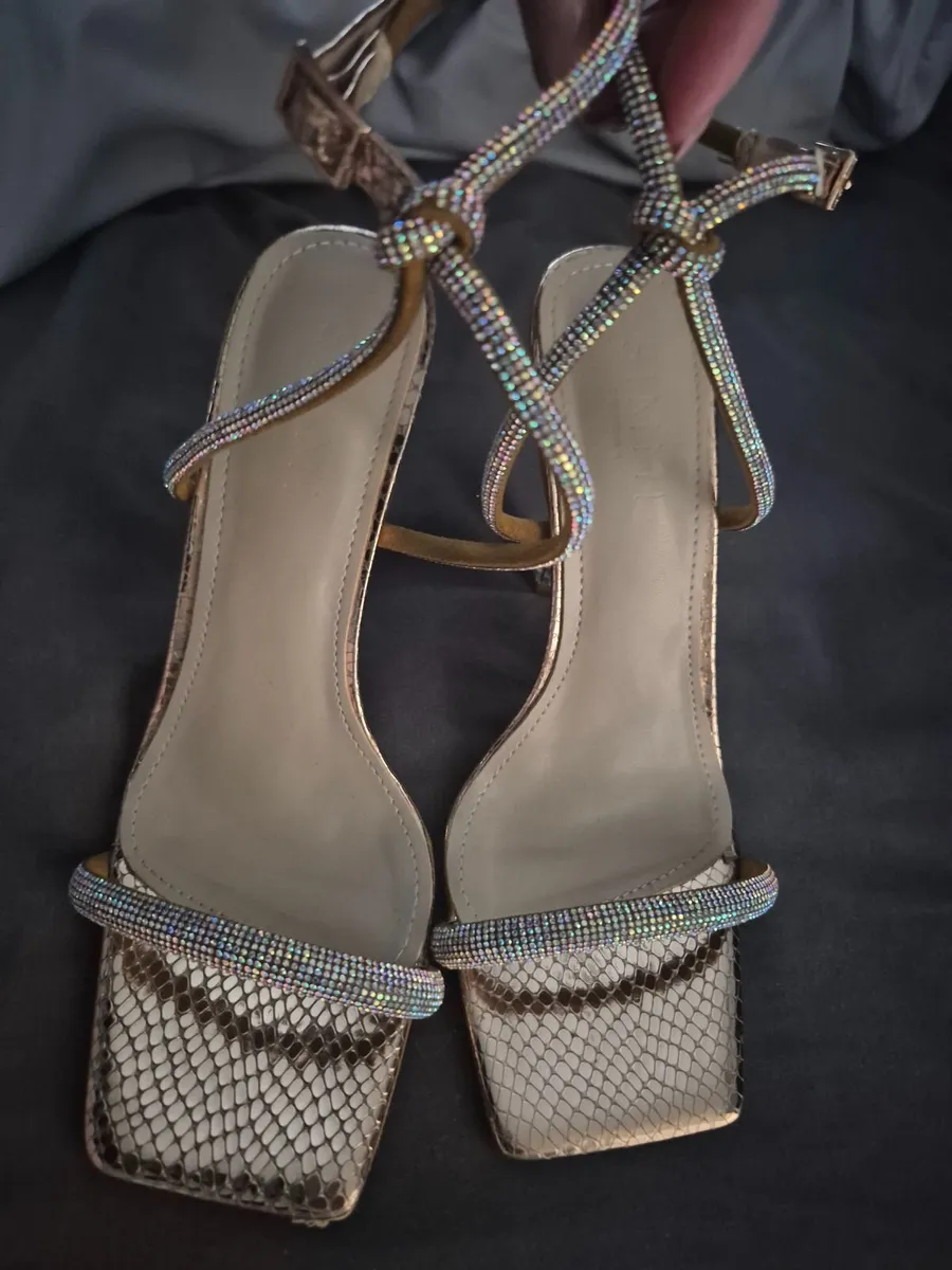 Womens shoes - Image 4