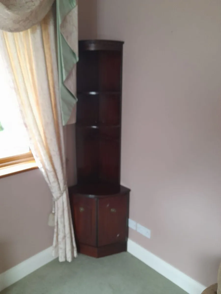 Mahogoney Corner Units - Image 1