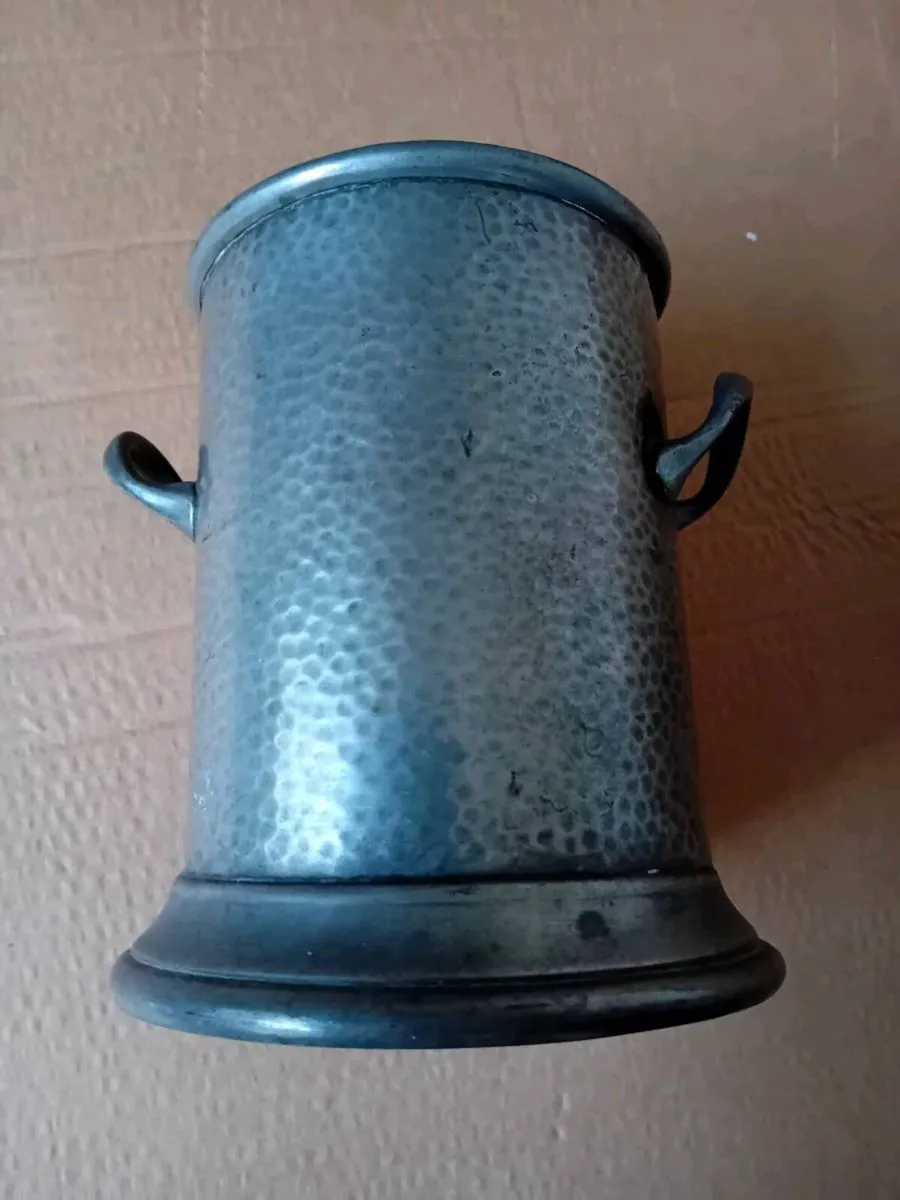 Pewter container - Image 1
