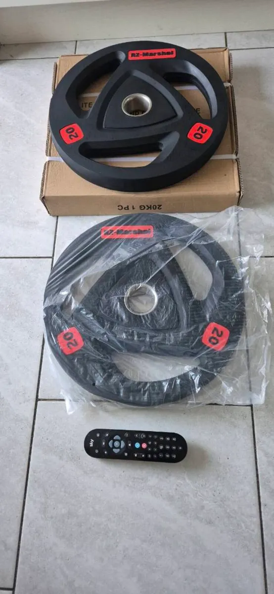 Brand new 2x20 kilo olympic tri grip weight plates - Image 2
