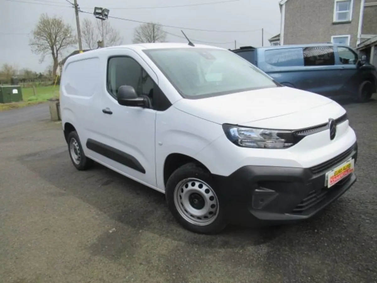 1.5 BlueHDi 1000 Enterprise (s/s) (100 ps) M Panel - Image 1