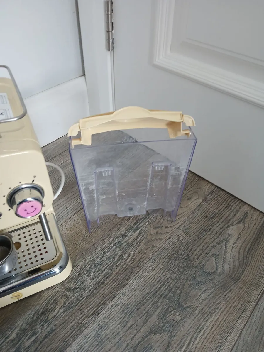 Swan Coffee Machine - Image 4