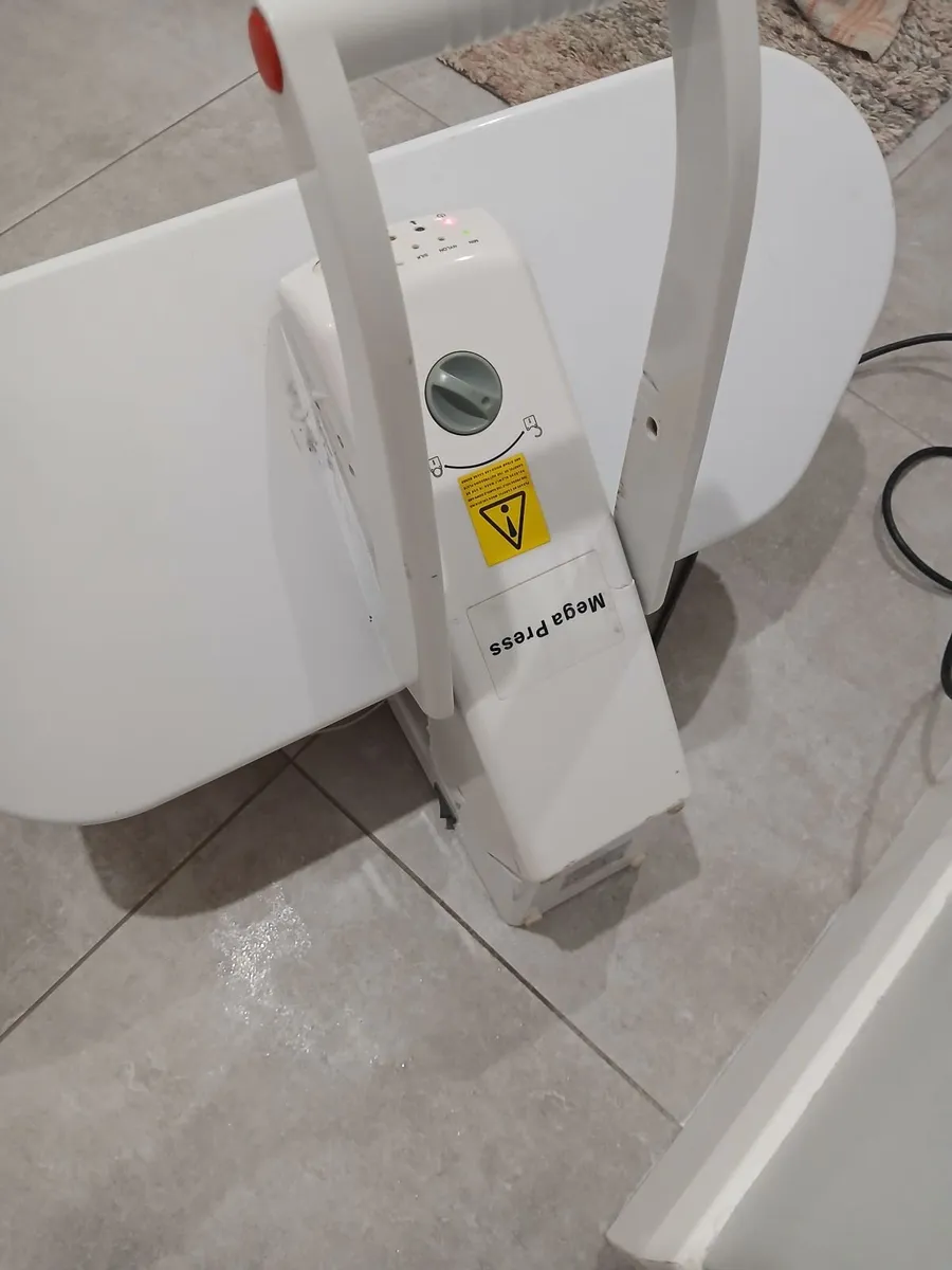 Ironing presser - Image 2